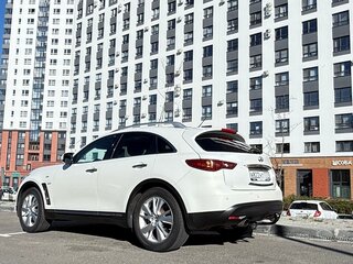 2015 Infiniti QX70, белый, 2590000 рублей, вид 3