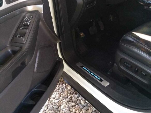 2014 Ford Explorer Sport V, белый, 2650000 рублей - вид 24