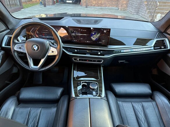 2023 BMW X7 40i I (G07) Рестайлинг, чёрный, 11200000 рублей - вид 8