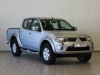 2011 Mitsubishi L200 IV, серебристый, 2000000 рублей, вид 3