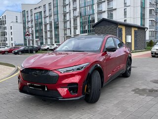 2021 Ford Mustang Mach-E 75 kWh I, красный, 4300000 рублей, вид 2