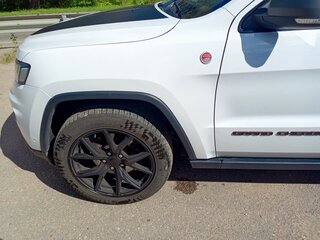 2017 Jeep Grand Cherokee IV (WK2) Рестайлинг, белый, 3300000 рублей, вид 4