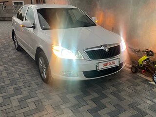 2012 Skoda Octavia II (A5) Рестайлинг, белый, 850000 рублей, вид 4
