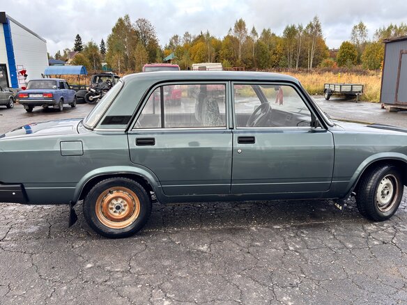 2010 Lada (ВАЗ) 2107, серый, 350000 рублей - вид 5