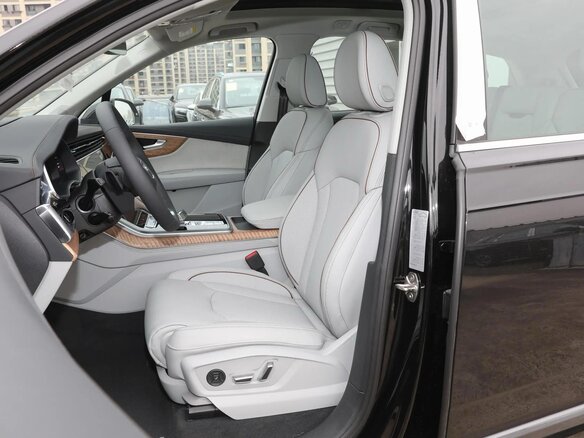 2025 Audi Q7 55 TFSI II (4M) Рестайлинг 2, белый, 13100000 рублей - вид 22