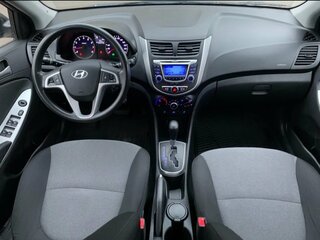 2015 Hyundai Solaris I Рестайлинг, белый, 1050000 рублей, вид 4