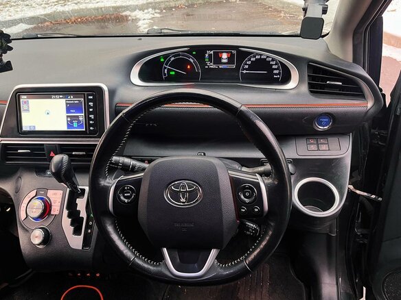 2018 Toyota Sienta II Рестайлинг, чёрный, 1550000 рублей - вид 12