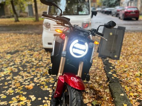 2022 Honda CB 650R, красный, 825000 рублей, вид 2