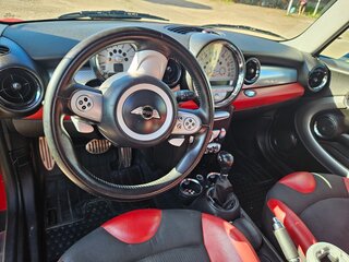 2007 Mini Hatch Cooper S II (R56), красный, 990000 рублей, вид 5