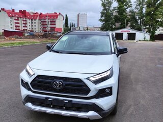 2023 Toyota RAV4 V (XA50), белый, 3995000 рублей, вид 5
