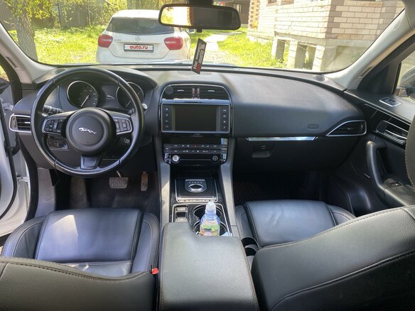 2017 Jaguar F-Pace I, белый, 2380000 рублей - вид 7