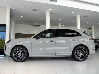 2026 Porsche Cayenne III Рестайлинг, серый, 18500000 рублей, вид 3