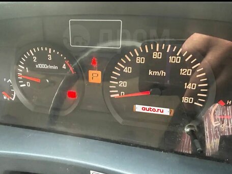 2007 Isuzu Elf (N-series), зелёный, 1500000 рублей, вид 4