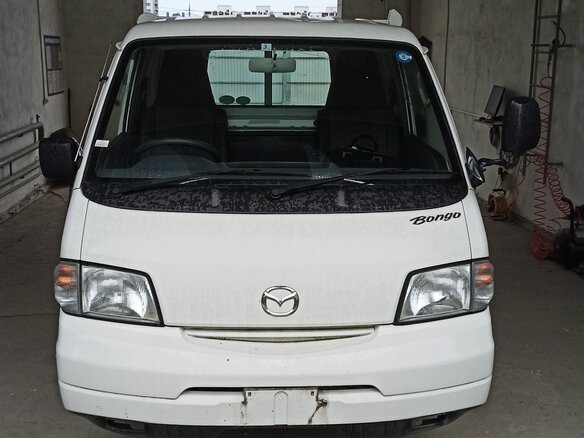 2018 Mazda Bongo, белый, 2400000 рублей - вид 1