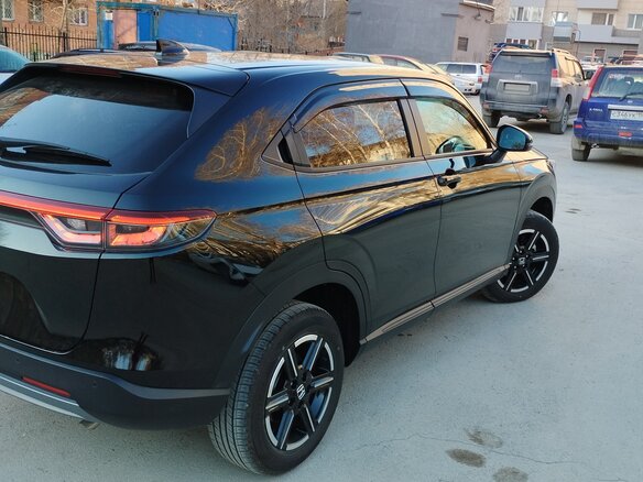 2021 Honda Vezel II, чёрный, 2400000 рублей - вид 6