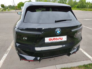 2022 BMW iX xDrive40 I (I20), чёрный, 7000000 рублей, вид 3