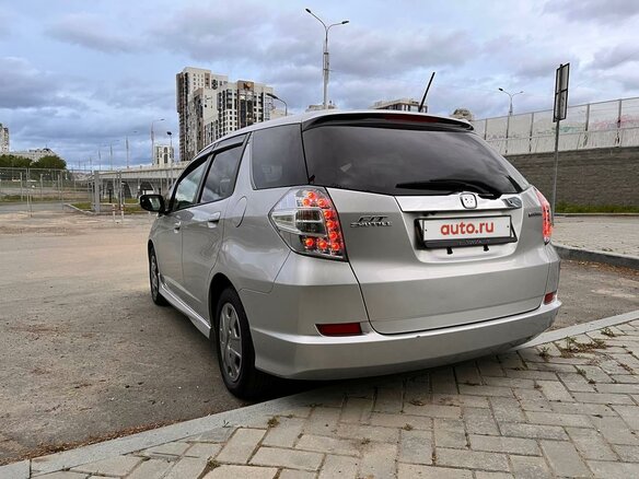 2011 Honda Fit Shuttle I, серебристый, 1080000 рублей - вид 6