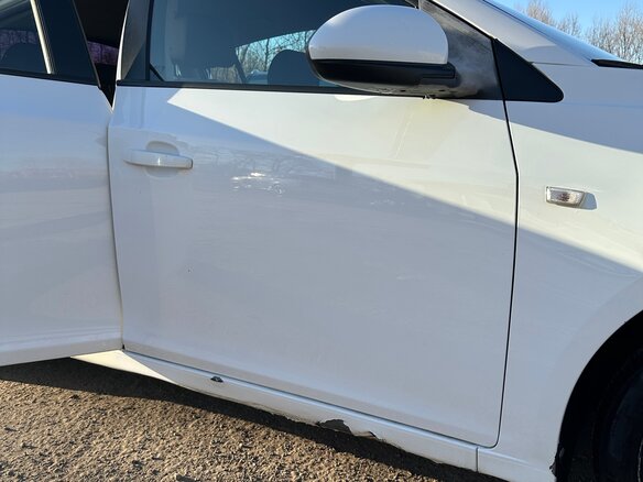 2012 Chevrolet Cruze I, белый, 700000 рублей - вид 9