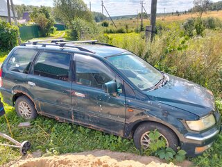 1999 Mitsubishi Chariot Grandis III, зелёный, 80000 рублей, вид 2
