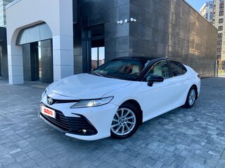 2019 Toyota Camry VIII (XV70), белый, 2250000 рублей, вид 5