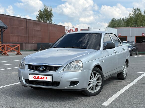 2008 Lada (ВАЗ) Priora I, серебристый, 165000 рублей