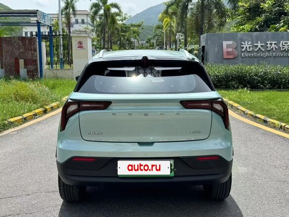 2024 Geely Geometry E 39.4 kWh, голубой, 1450678 рублей - вид 4
