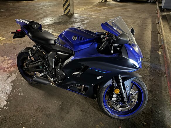 2022 Yamaha YZF-R7, синий, 965000 рублей - вид 3
