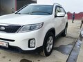 2013 Kia Sorento II Рестайлинг, белый, 1600000 рублей - вид 1