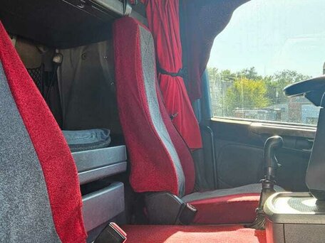 2010 Scania G-series, пурпурный, 3400000 рублей, вид 3