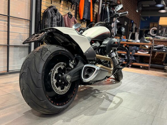 2019 Harley-Davidson FXDR 114, белый, 2099000 рублей - вид 20