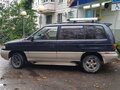 1998 Mazda MPV I (LV), синий, 490000 рублей - вид 11