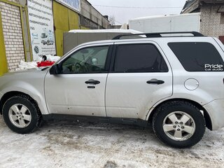 2010 Ford Escape II, серебристый, 950000 рублей, вид 1
