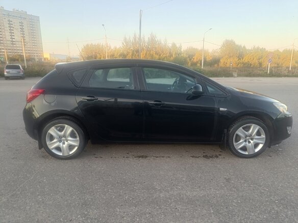 2011 Opel Astra J, чёрный, 520000 рублей - вид 4