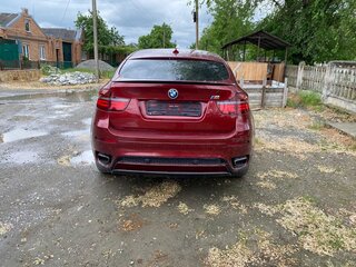 2009 BMW X6 50i 6-speed I (E71), красный, 2000000 рублей, вид 3