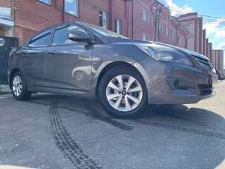 2016 Hyundai Solaris I Рестайлинг, серый, 1140000 рублей, вид 3