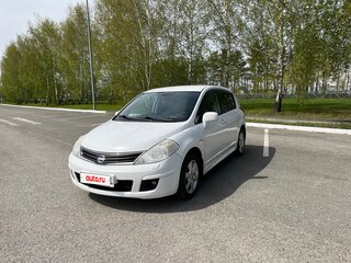 2013 Nissan Tiida I Рестайлинг, белый, 680000 рублей, вид 2