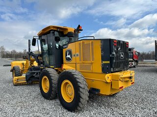 2021 John Deere 622G, золотистый, 24600000 рублей, вид 5