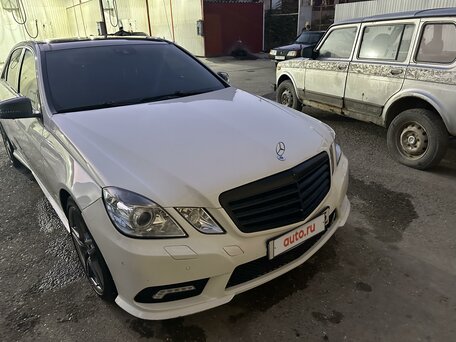 2011 Mercedes-Benz E-Класс 300 IV (W212, S212, C207), белый, 1300000 рублей, вид 3