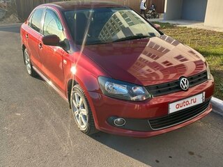 2011 Volkswagen Polo V, пурпурный, 920000 рублей, вид 3