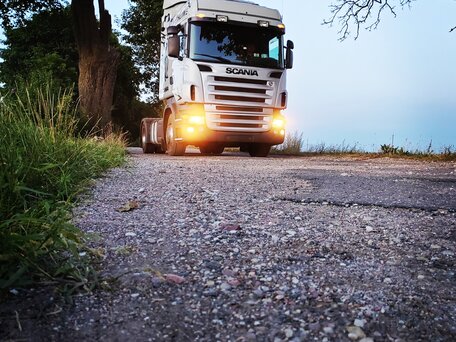 2005 Scania R-Series, серый, 2350000 рублей, вид 2