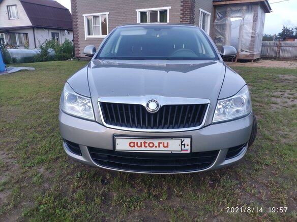 2010 Skoda Octavia II (A5) Рестайлинг, серый, 930000 рублей