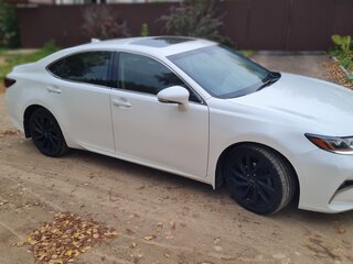 2017 Lexus ES 200 VI Рестайлинг, белый, 2900000 рублей, вид 4