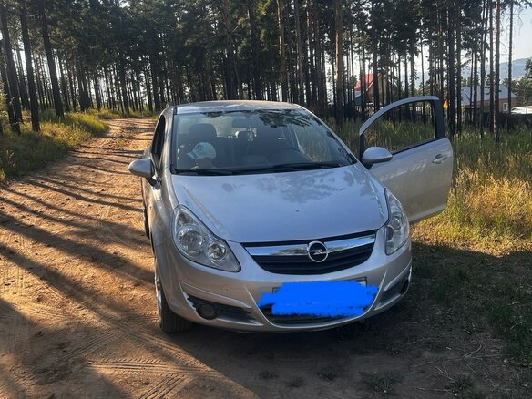 2010 Opel Corsa D Рестайлинг I, серебристый, 500000 рублей - вид 2