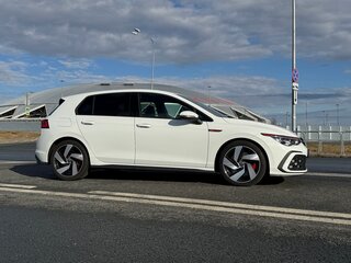 2020 Volkswagen Golf GTI VIII, белый, 3990000 рублей, вид 2