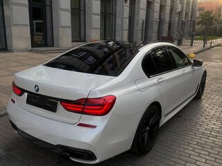 2018 BMW 7 серии 730i VI (G11/G12), белый, 4000000 рублей, вид 4