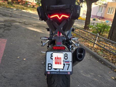 2021 Triumph Speed Triple, серый, 900000 рублей, вид 3