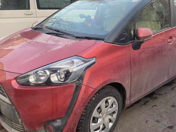 2018 Toyota Sienta II, красный, 1780000 рублей - вид 14
