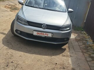 2011 Volkswagen Jetta VI, серебристый, 1100000 рублей, вид 1