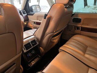 2011 Land Rover Range Rover III Рестайлинг 2, коричневый, 2250000 рублей, вид 3