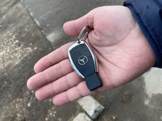2008 Mercedes-Benz C-Класс 230 III (W204), чёрный, 900000 рублей, вид 3